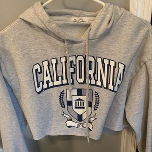Cropped California sweatshirt